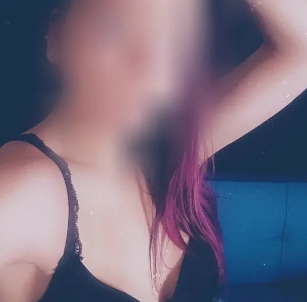 Eleri, 27